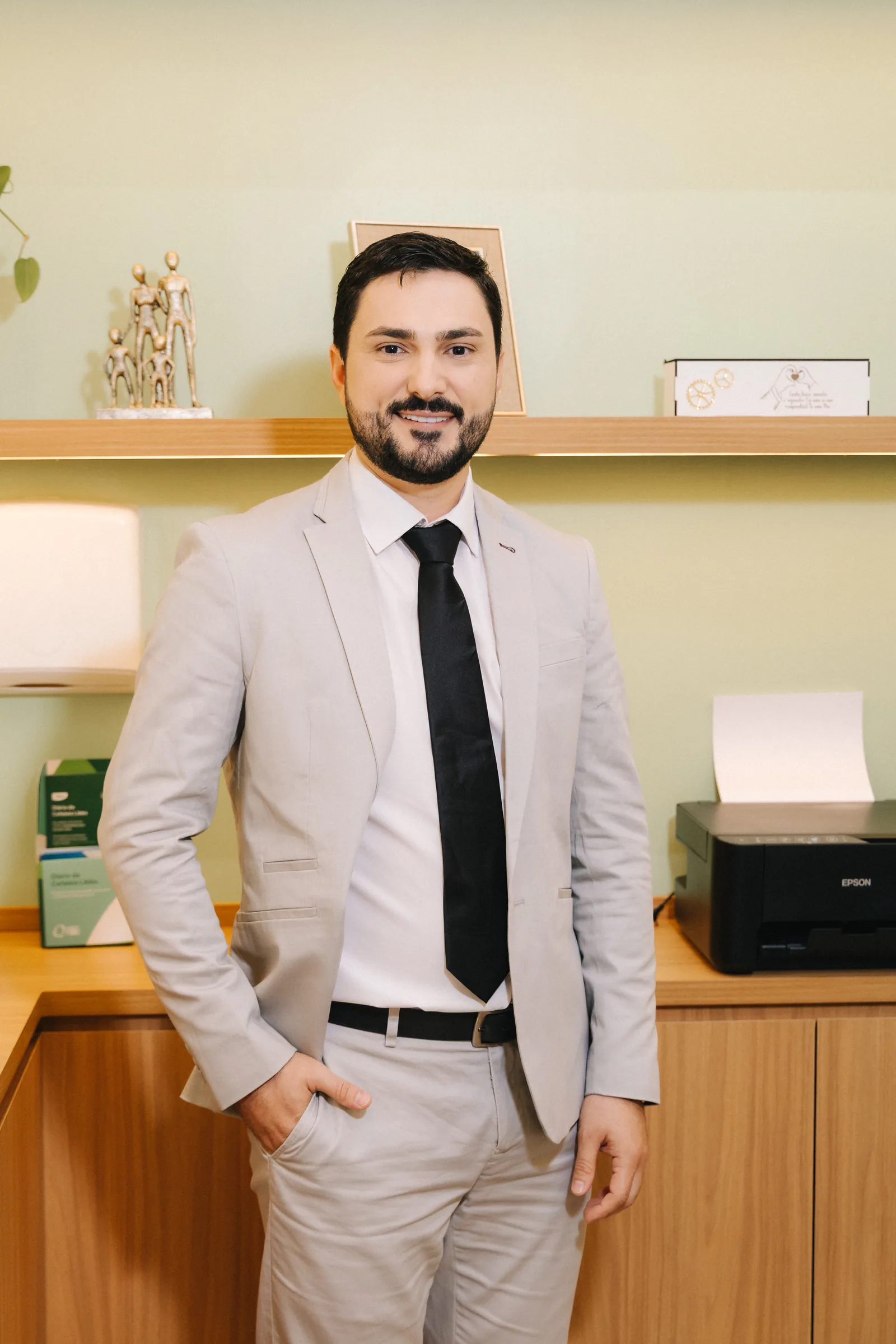 Dr. Eugênio Patrício, médico com atuação no tratamento da dor em Boa Vista